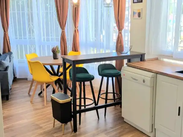 Apartament en venda a Calle Córdoba, 15, Nueva Nerja Menjador de Apartament en venda en Nerja amb Aire condicionat