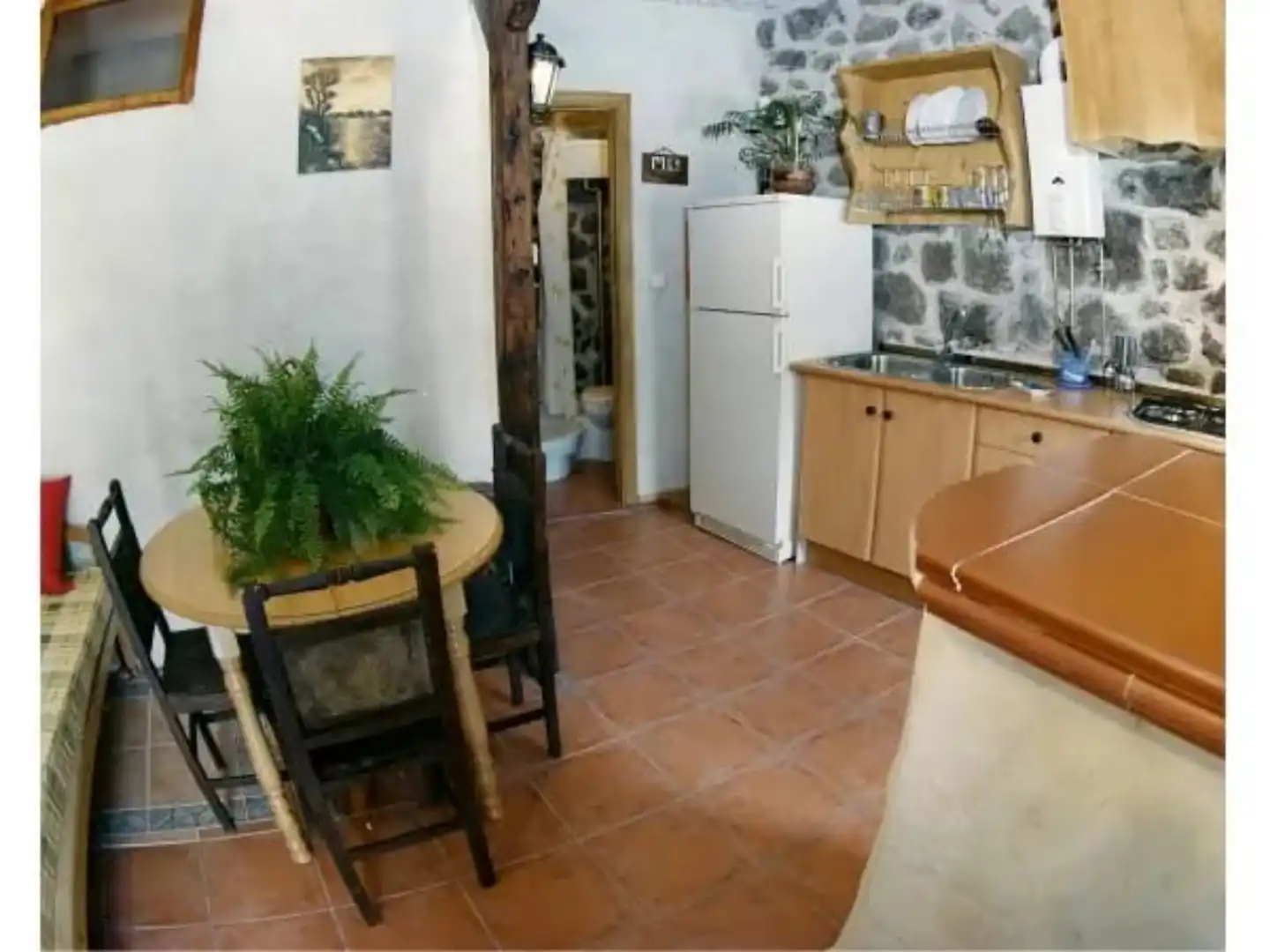 Cocina de Planta baja de alquiler en Burgohondo con Amueblado, Lavadora y Microondas