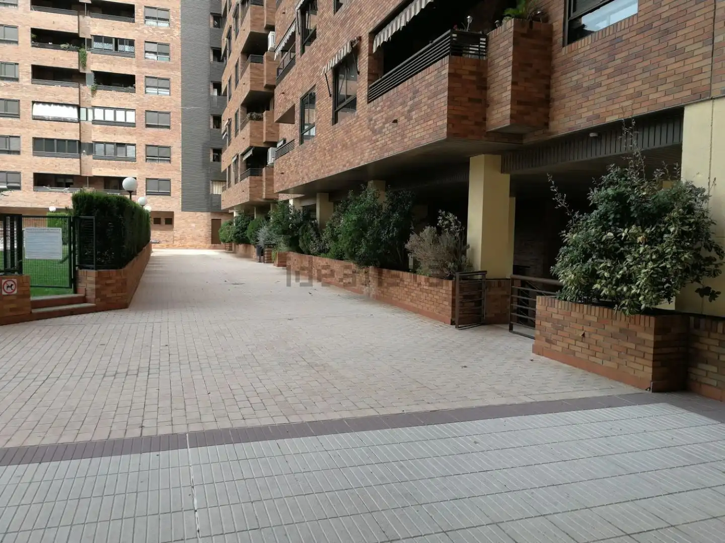 Flat for rent in Avenida de Juan Pablo II, 76, Romareda Terrace of Flat for rent in Zaragoza with Air Conditioner, Heating and Private garden