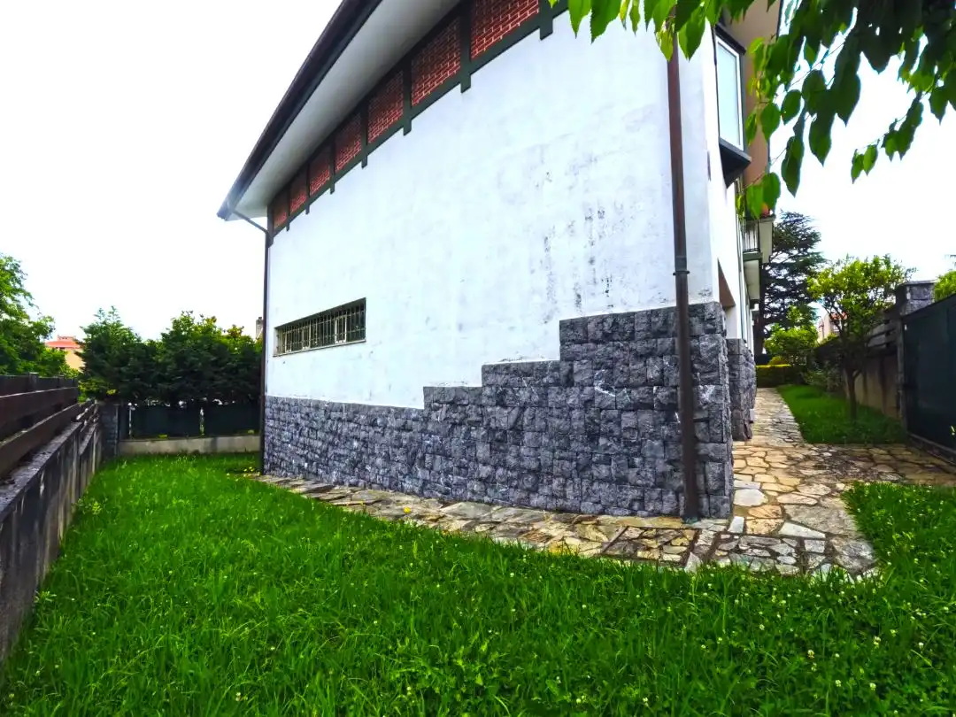 Vista exterior de Casa o chalet en venta en Leioa con Calefacción, Jardín privado y Parquet