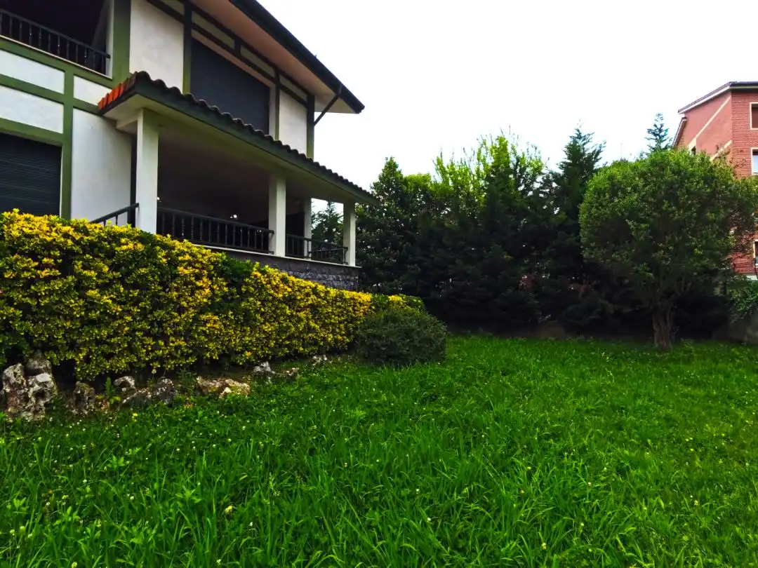 Jardín de Casa o chalet en venta en Leioa con Calefacción, Jardín privado y Parquet