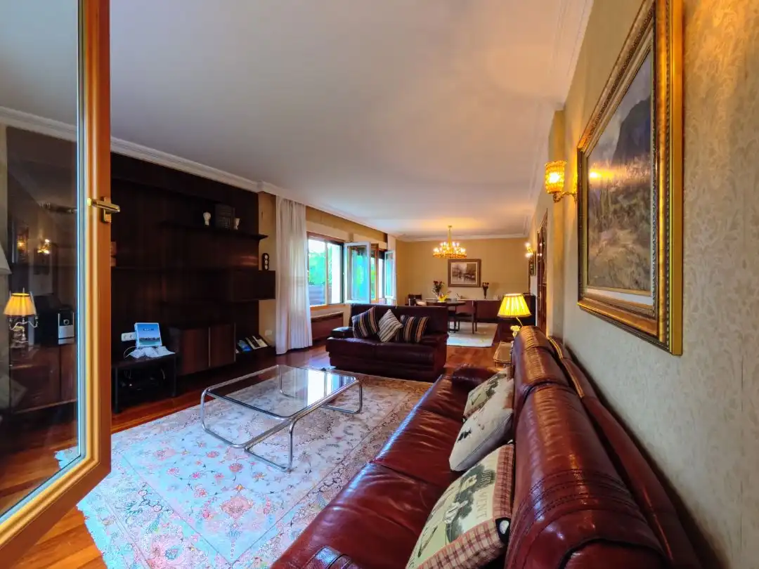 Sala de estar de Casa o chalet en venta en Leioa con Calefacción, Jardín privado y Parquet