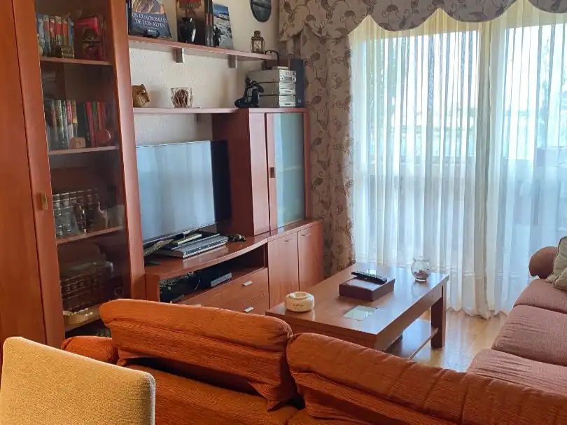 Sala de estar de Piso de alquiler en Santander con Calefacción, Parquet y Amueblado