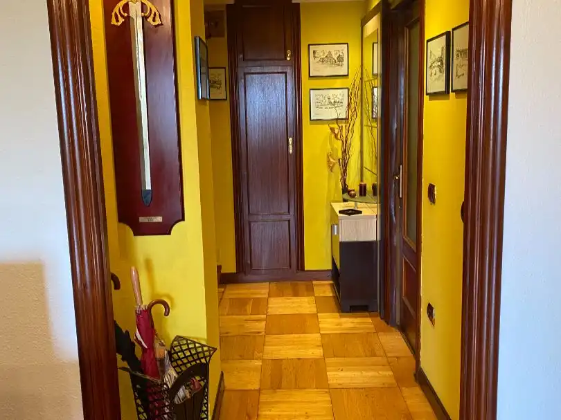 Piso de alquiler en Santander con Calefacción, Parquet y Amueblado