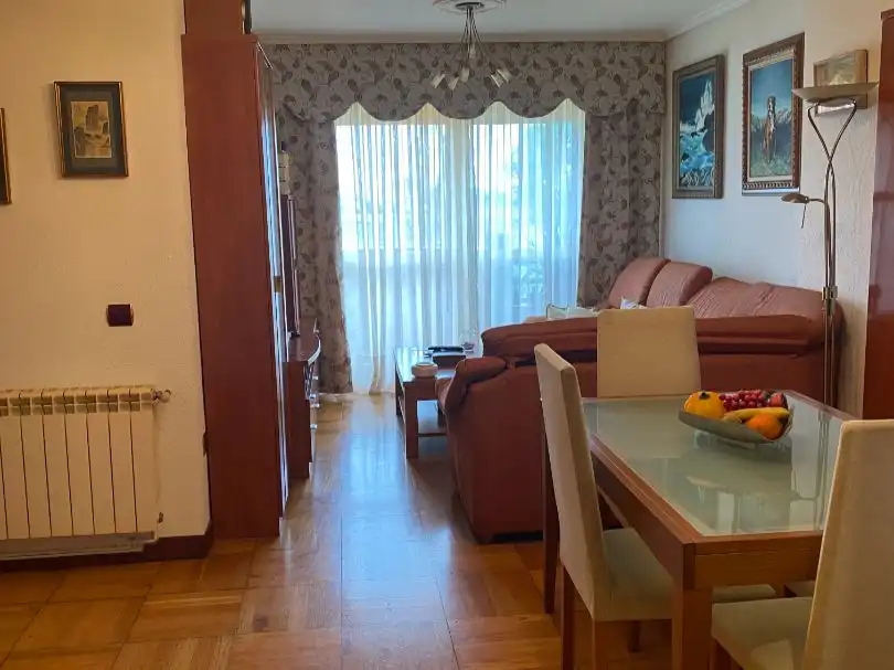 Sala de estar de Piso de alquiler en Santander con Calefacción, Parquet y Amueblado