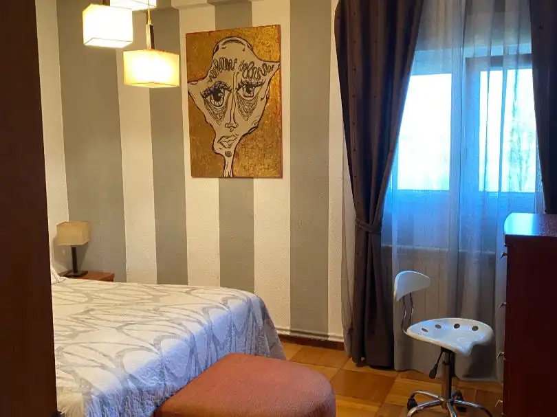 Habitación de Piso de alquiler en Santander con Calefacción, Parquet y Amueblado