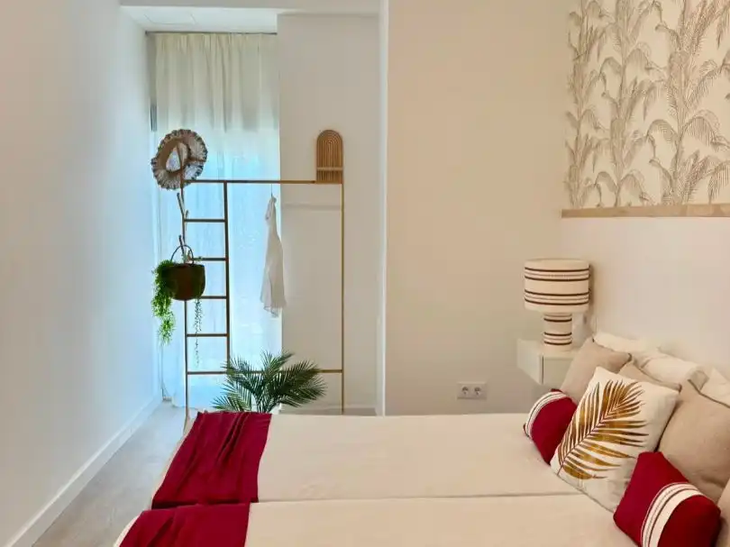 Wohnung zum Verkauf in Avenida la Aeronáutica, 9, Urbadiez - Entrepuentes Schlafzimmer von Wohnung zum Verkauf in Sevilla Capital mit Klimaanlage