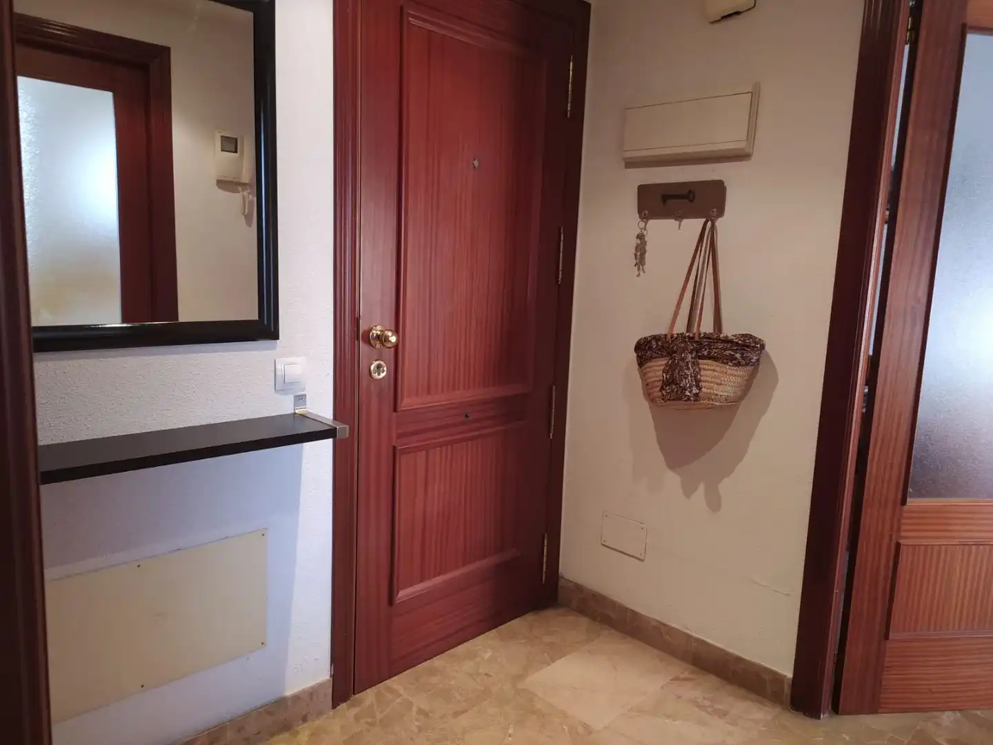 Flat for rent in Carrer Jacint Verdaguer, 13, Plaça de Toros Flat for rent in Carrer Jacint Verdaguer, 13, Plaça de Toros