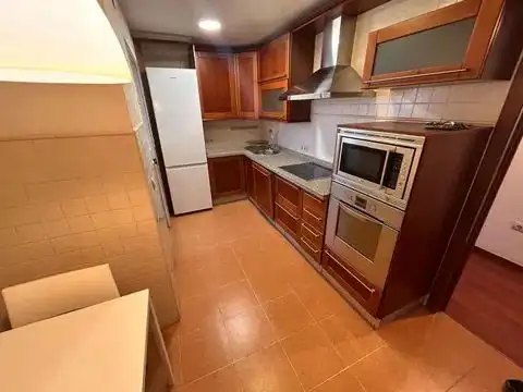 Pis de lloguer a Calle Tomás Echeverría, 7, Parque Ayala - Jardín de la Abadía - Huelín Cuina de Pis de lloguer en Málaga amb Aire condicionat, Parquet i Traster