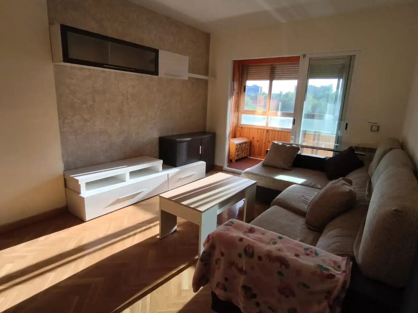 Flat for sale in Calle de Castilla la Vieja, 11, La Serna Living room of Flat for sale in Fuenlabrada