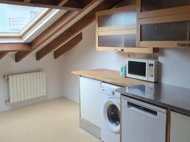 Wohnung zur Miete in Calle José Felipe Quijano, 4, Centro Küche von Wohnung zur Miete in Torrelavega mit Heizung, Parkett und Balkon