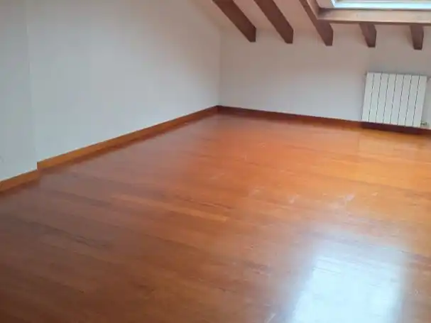 Wohnung zur Miete in Calle José Felipe Quijano, 4, Centro Wohnung zur Miete in Torrelavega mit Heizung, Parkett und Balkon
