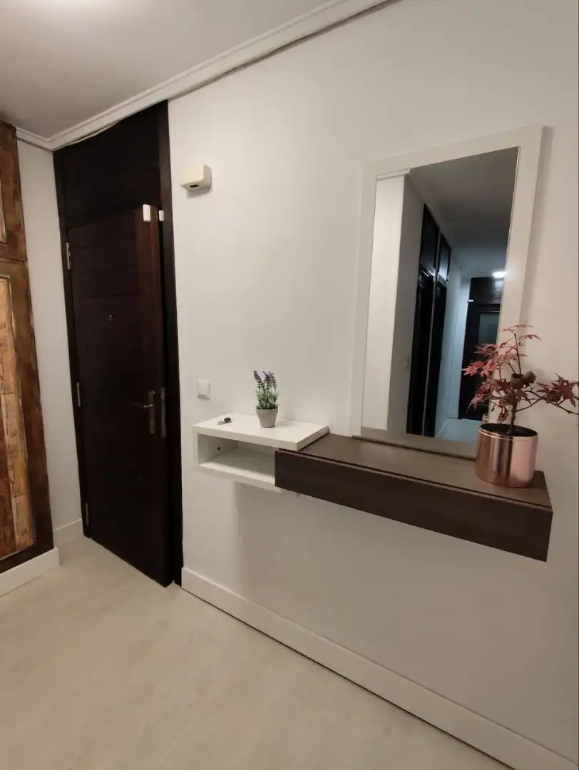 Piso de alquiler en Oleiros con Calefacción, Parquet y Amueblado