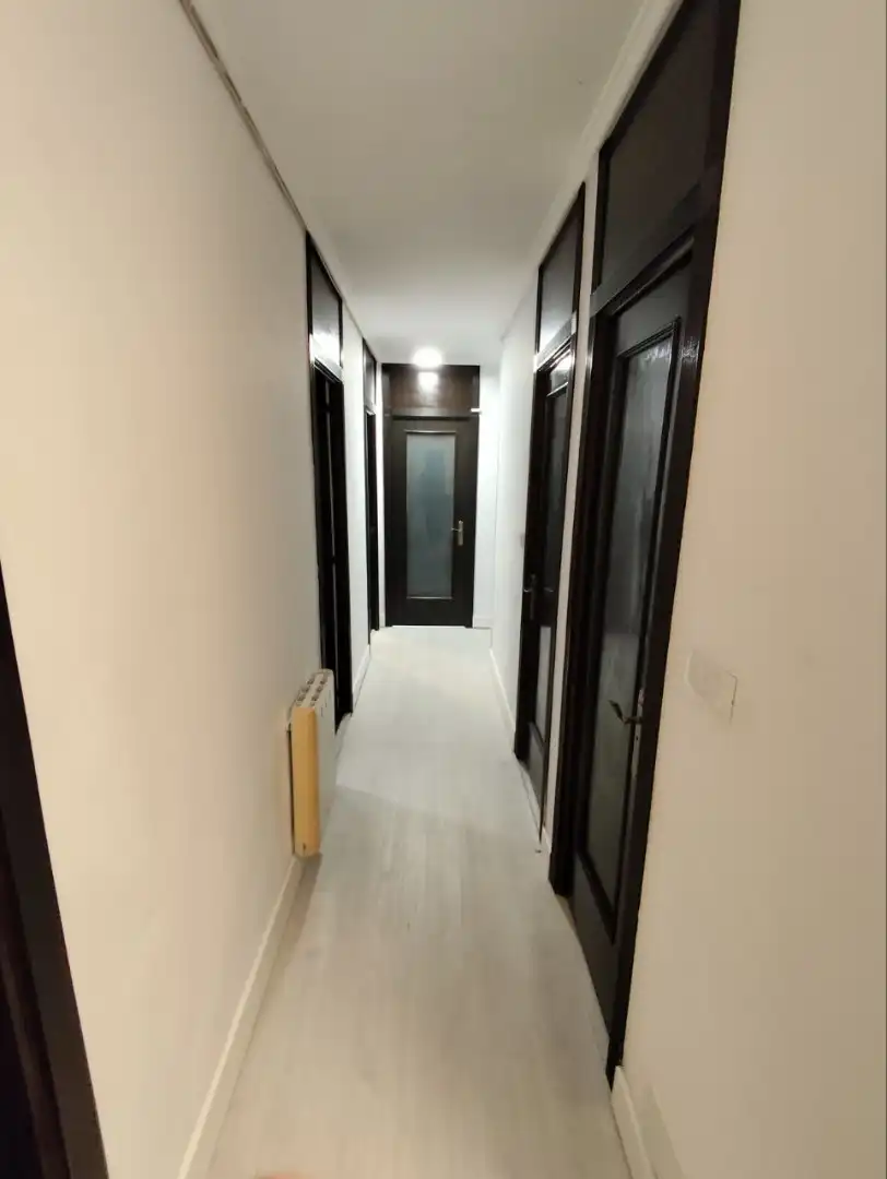 Piso de alquiler en Oleiros con Calefacción, Parquet y Amueblado