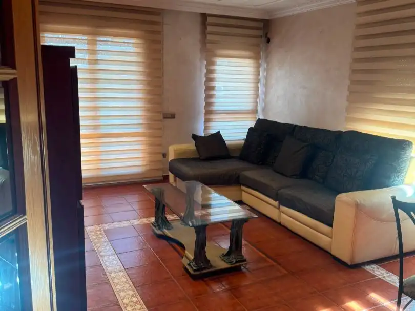 Pis de lloguer a Carrer Col·legi, 22, La Bordeta Sala d'estar de Pis de lloguer en Lleida amb Aire condicionat, Calefacció i Parquet