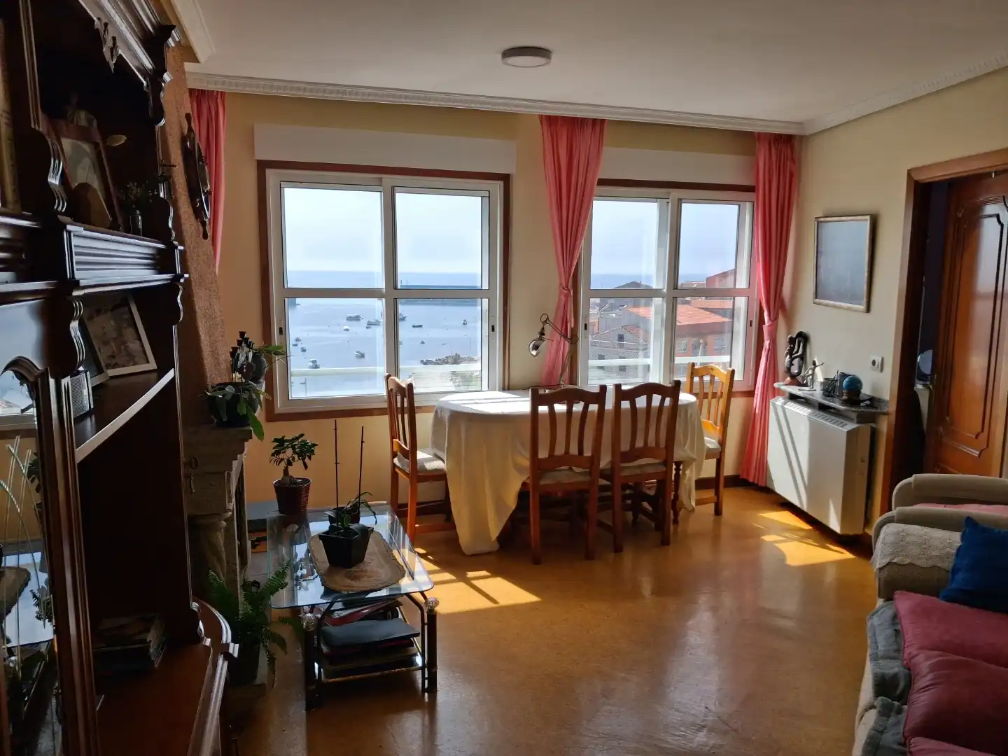 Comedor de Piso en venta en A Guarda   con Parquet, Terraza y Trastero