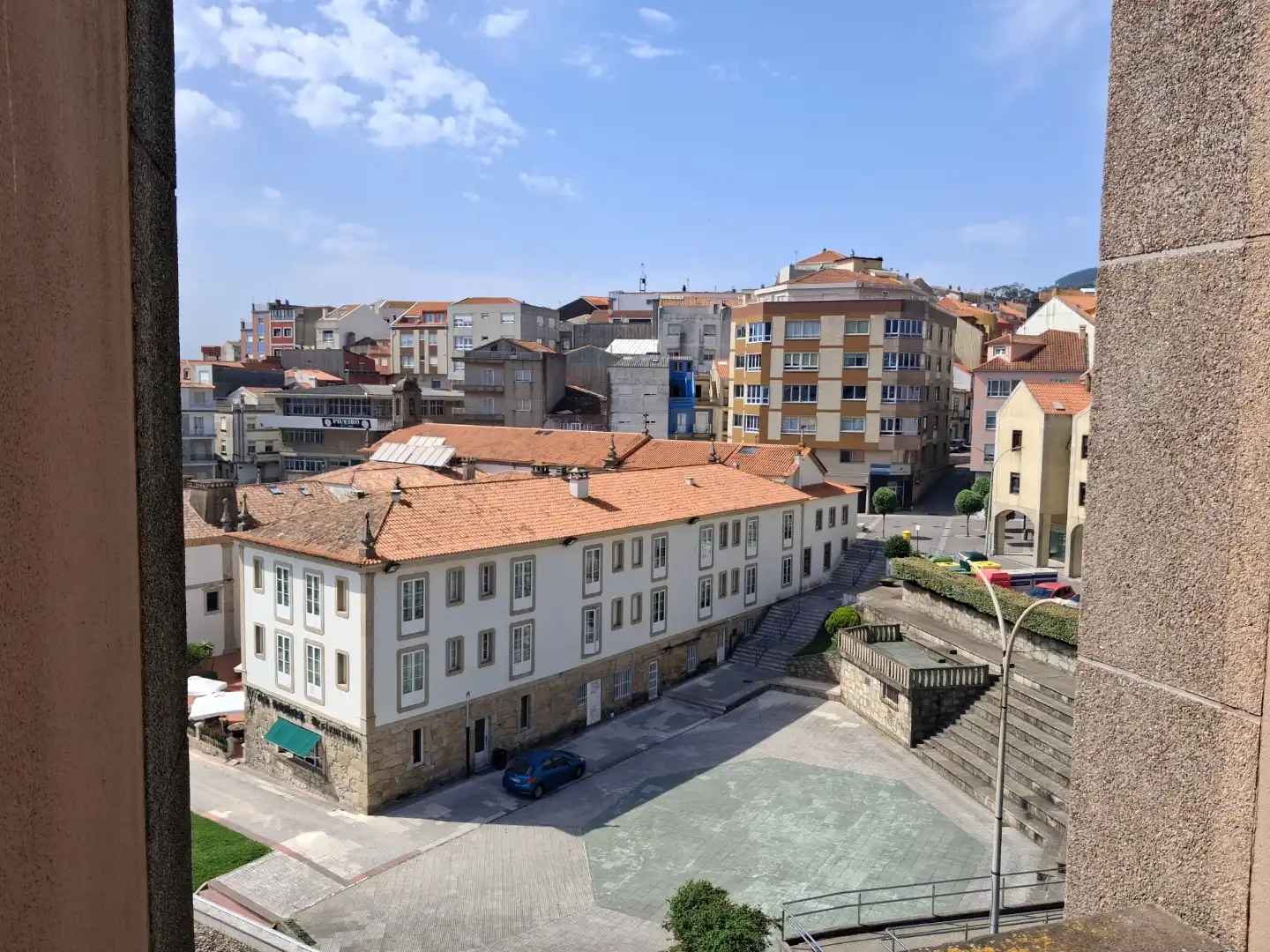 Vista exterior de Piso en venta en A Guarda   con Parquet, Terraza y Trastero