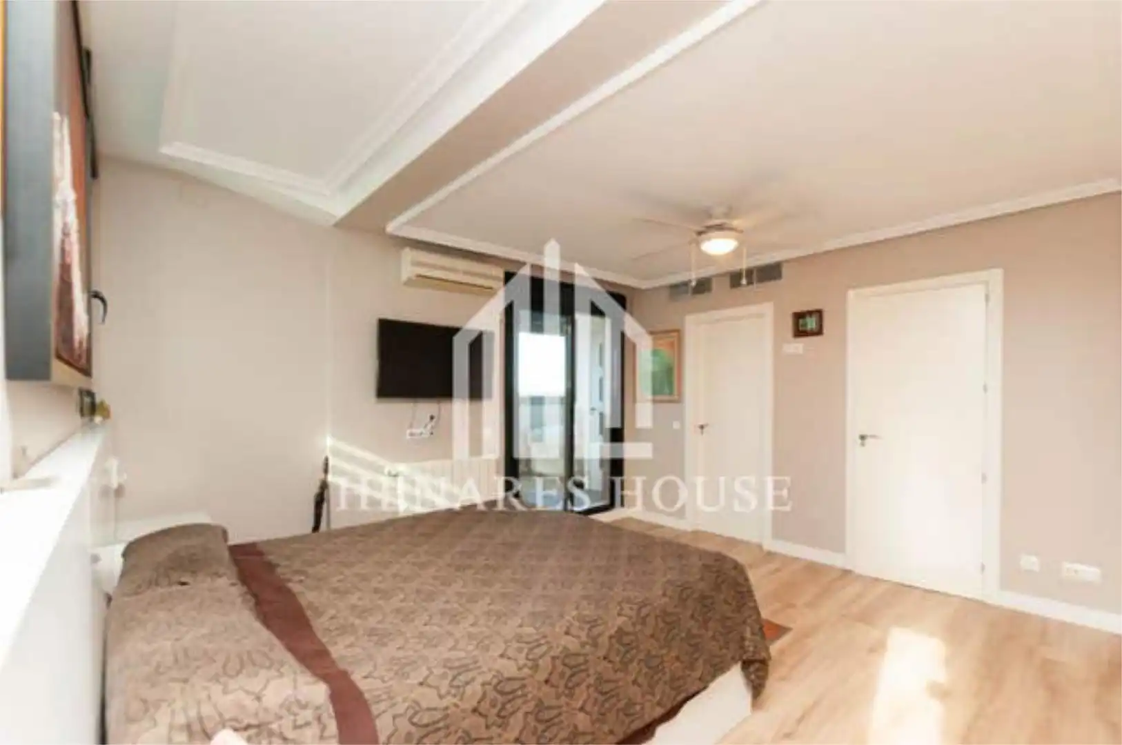 Habitación de Ático en venta en Alcalá de Henares con Calefacción, Jardín privado y Terraza