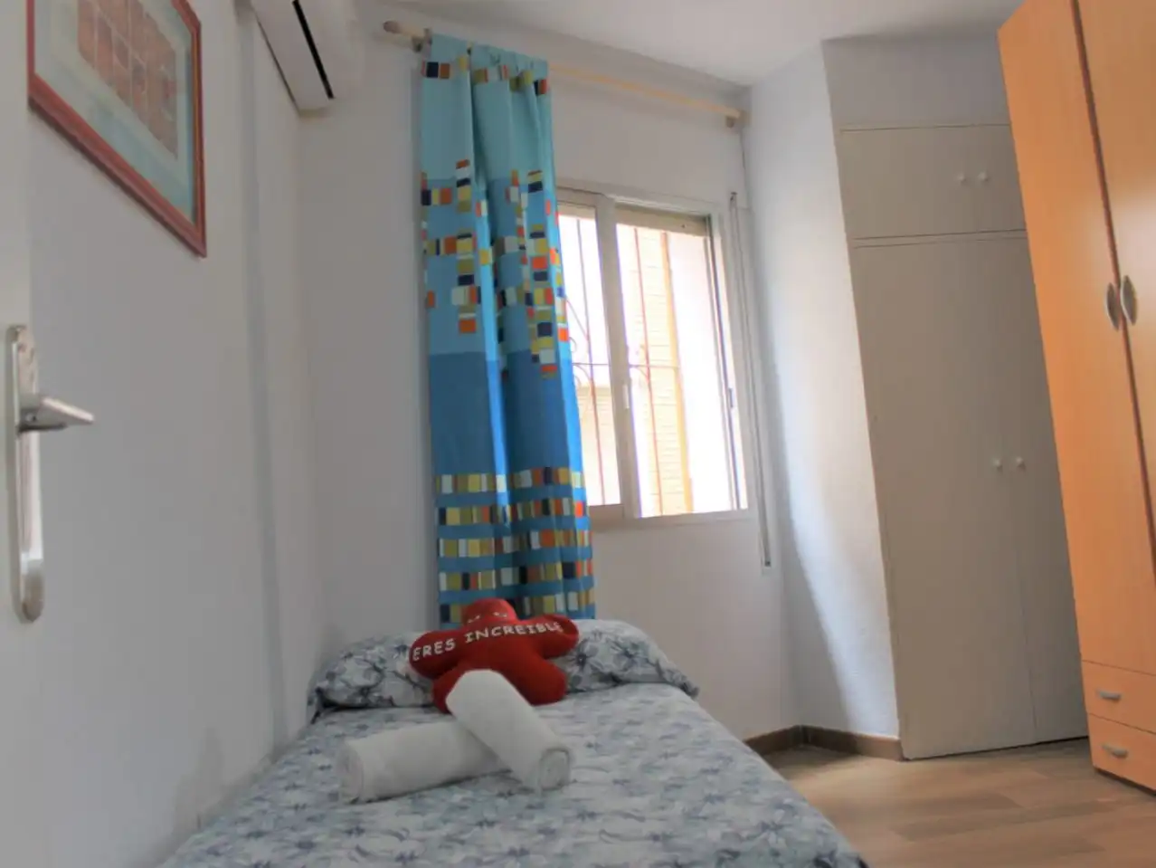 Piso de alquiler en Pasaje Escritor Narbona, 5, Huerta de la Reina - Trassierra Habitación de Piso de alquiler en Córdoba con Aire acondicionado, Calefacción y Terraza