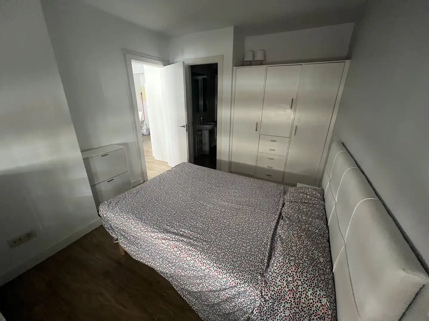 Habitación de Apartamento de alquiler en Burgos Capital con Balcón