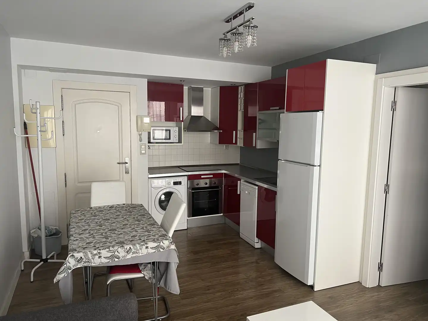 Cocina de Apartamento de alquiler en Burgos Capital con Balcón