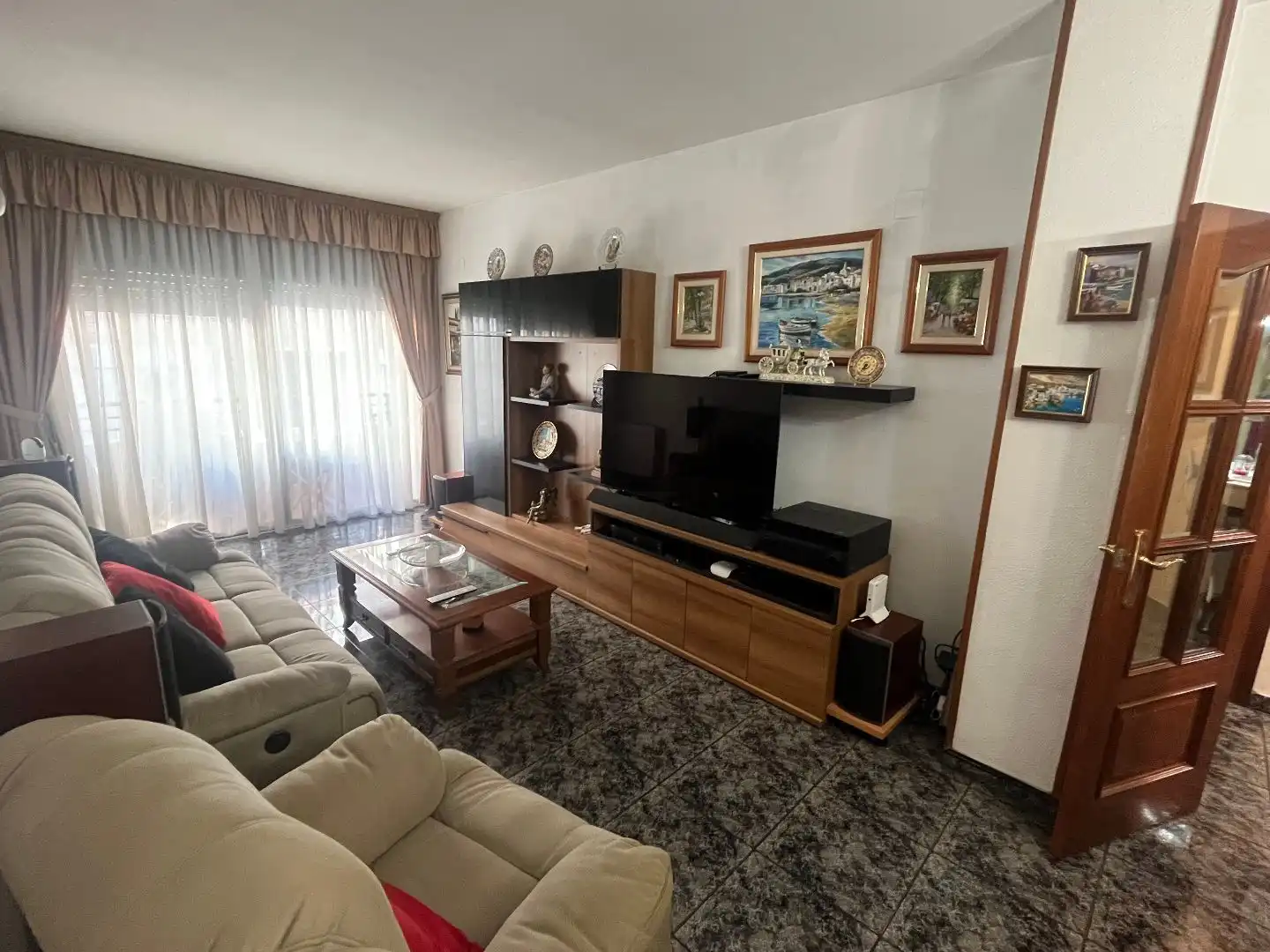 Wohnung zum Verkauf in Carrer del Doctor Pagès, 8, Centre Wohnzimmer von Wohnung zum Verkauf in Santa Coloma de Gramenet mit Klimaanlage und Balkon