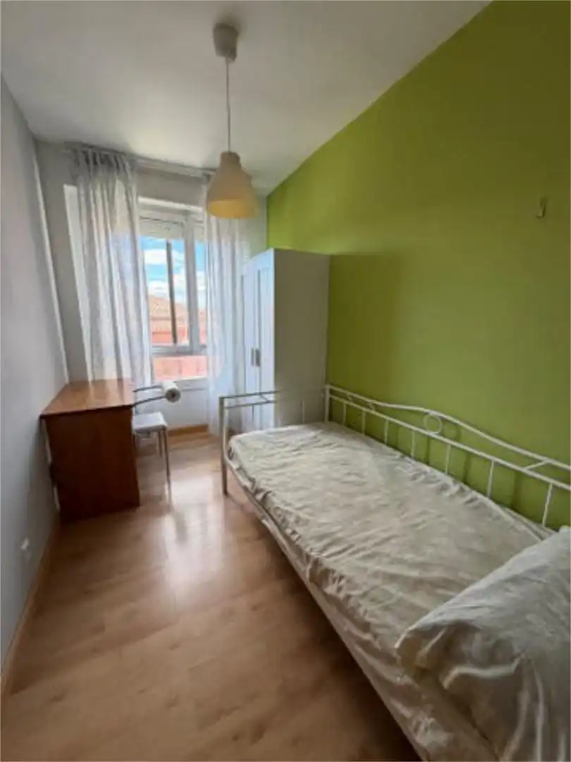 Flat for rent in Polideportivos Asperon - Mariano Vicen Bedroom of Flat for rent in Soria Capital with Heating and Furnished