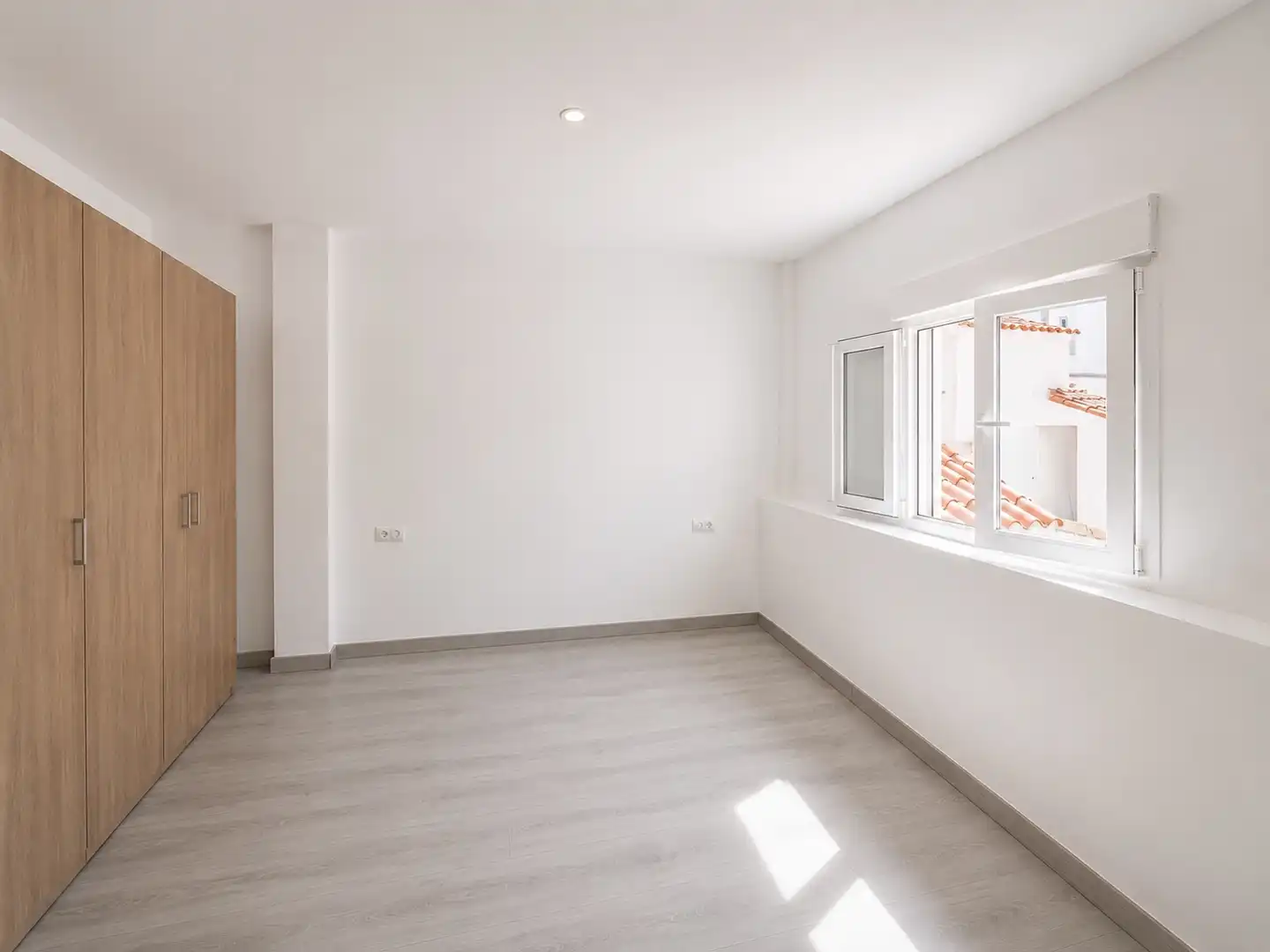 Bedroom of Flat for rent in Badajoz  with Air Conditioner, Parquet flooring and Terrace