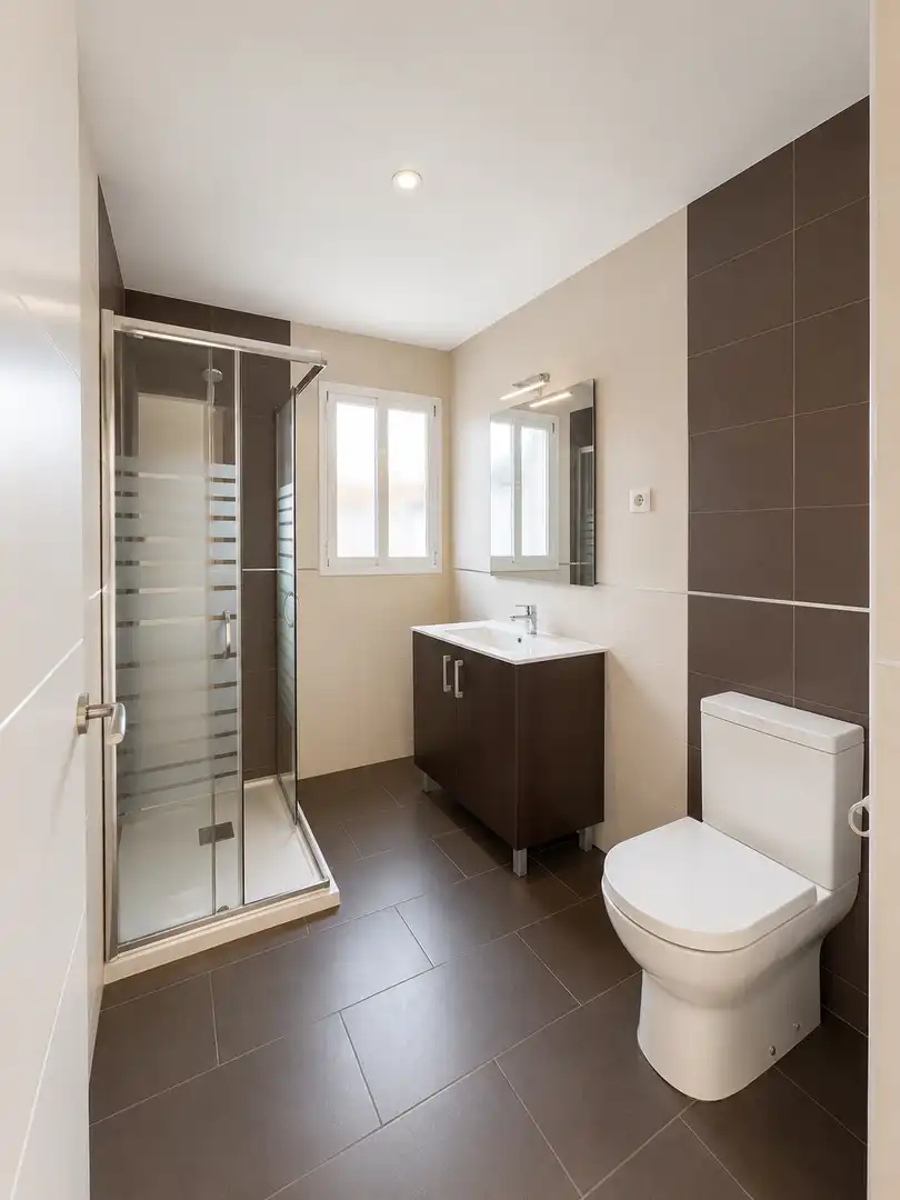 Bathroom of Flat for rent in Badajoz  with Air Conditioner, Parquet flooring and Terrace