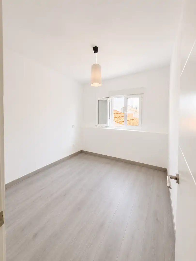 Bedroom of Flat for rent in Badajoz  with Air Conditioner, Parquet flooring and Terrace
