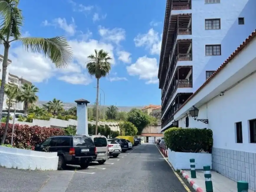 Study for sale in Calle Aceviño, 6, Puerto de la Cruz Exterior view of Study for sale in Puerto de la Cruz with Air Conditioner, Terrace and Swimming Pool