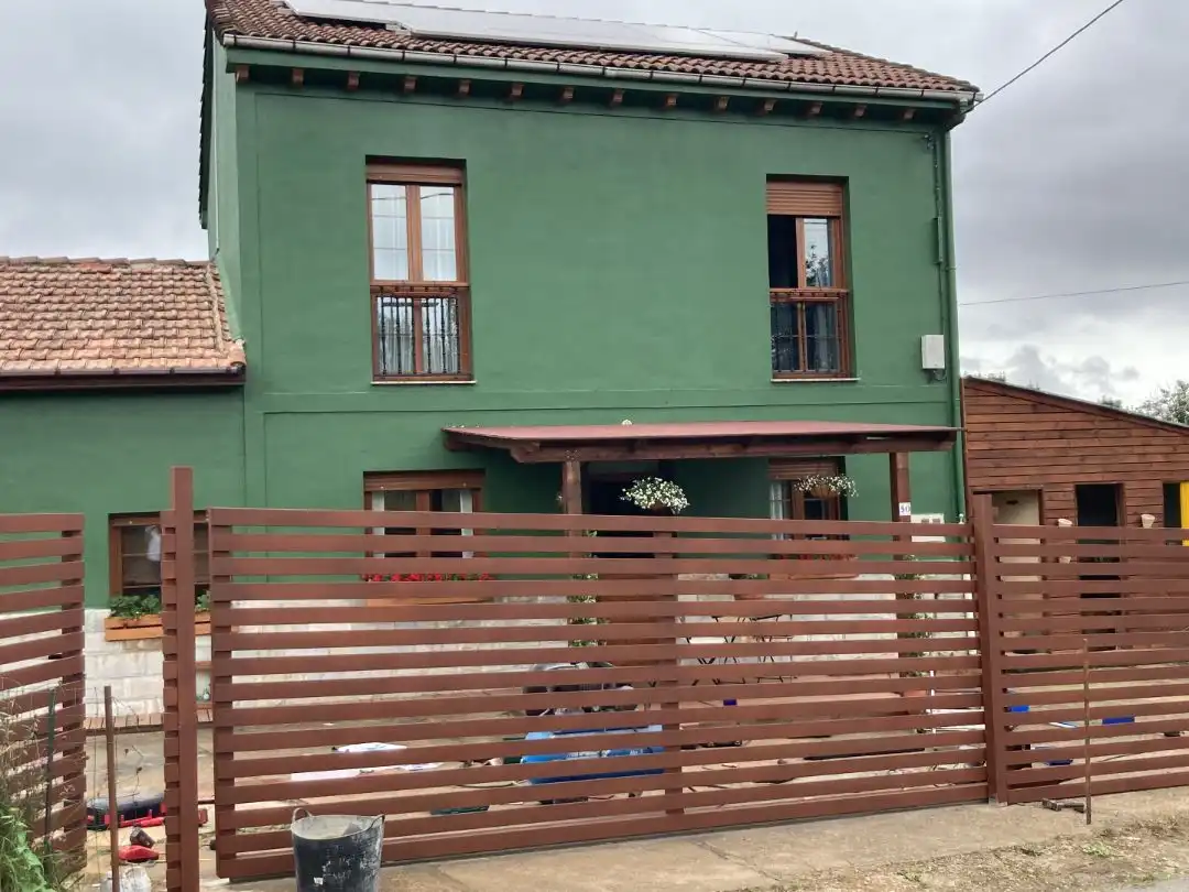 Vista exterior de Casa o chalet de alquiler en Siero con Calefacción, Jardín privado y Parquet