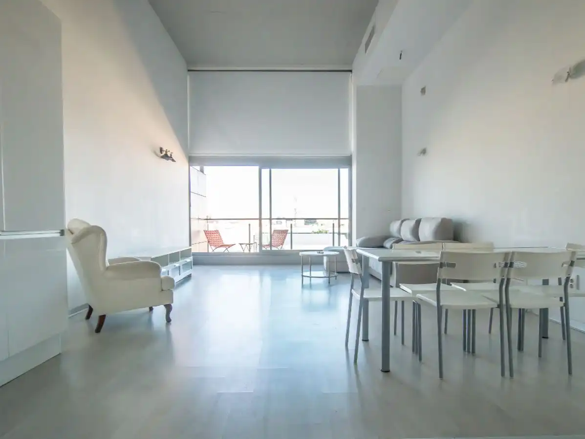 Dachboden zur Miete in Carrer de la Creu Roja, 1, Vara de Quart Wohnzimmer von Dachboden zur Miete in Valencia mit Klimaanlage, Parkett und Terrasse
