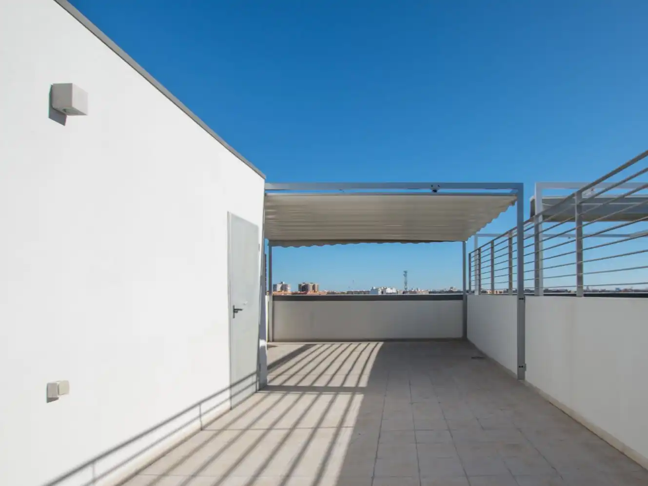 Dachboden zur Miete in Carrer de la Creu Roja, 1, Vara de Quart Terrasse von Dachboden zur Miete in Valencia mit Klimaanlage, Parkett und Terrasse