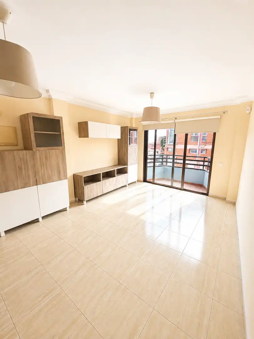 Pis en venda a Camino las Tenerias, 11, Los Realejos pueblo Sala d'estar de Pis en venda en Los Realejos amb Balcó