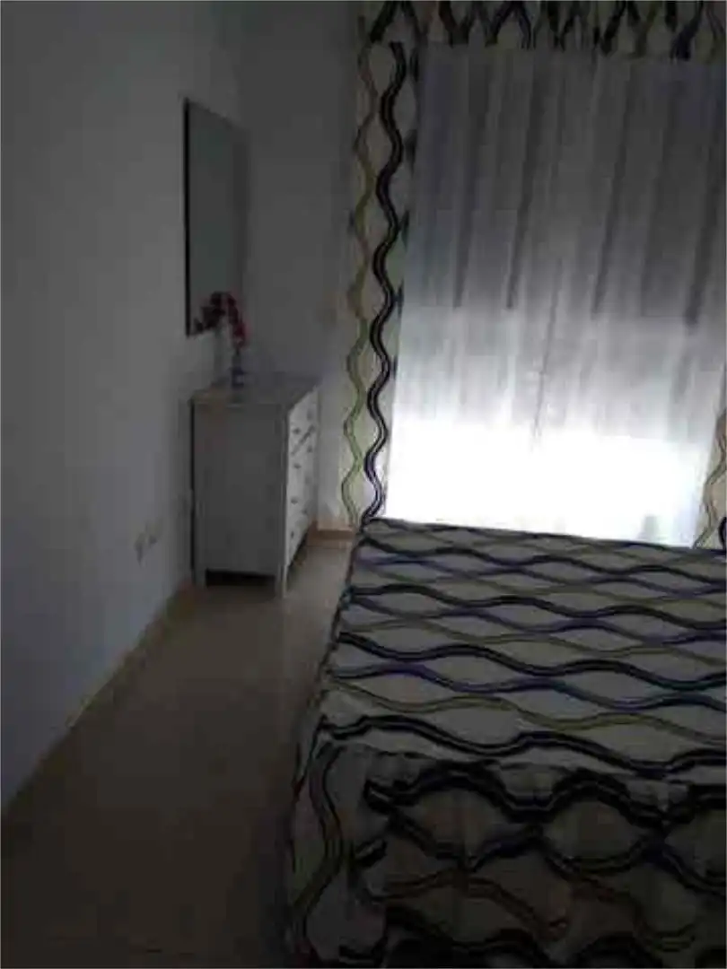 Apartament de lloguer a Mestalla Dormitori de Apartament de lloguer en Valencia amb Moblat
