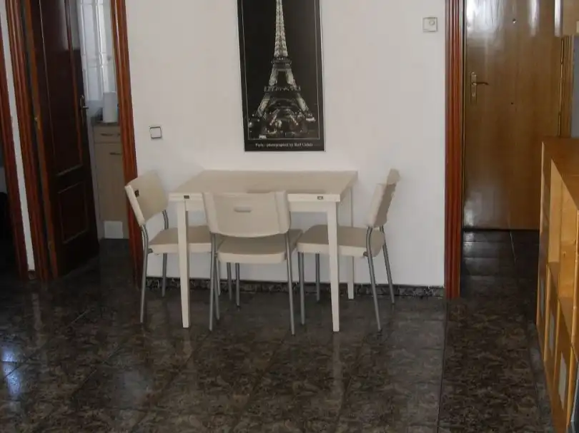 Dining room of Flat for rent in L'Hospitalet de Llobregat  with Air Conditioner, Heating and Parquet flooring