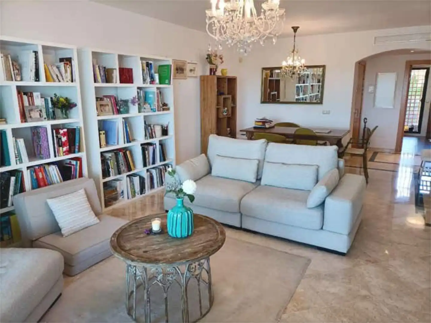 Apartamento en venta en Casares Golf - Casares del Sol Sala de estar de Apartamento en venta en Casares con Terraza y Piscina