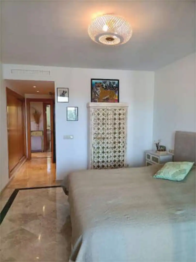 Apartamento en venta en Casares Golf - Casares del Sol Habitación de Apartamento en venta en Casares con Terraza y Piscina
