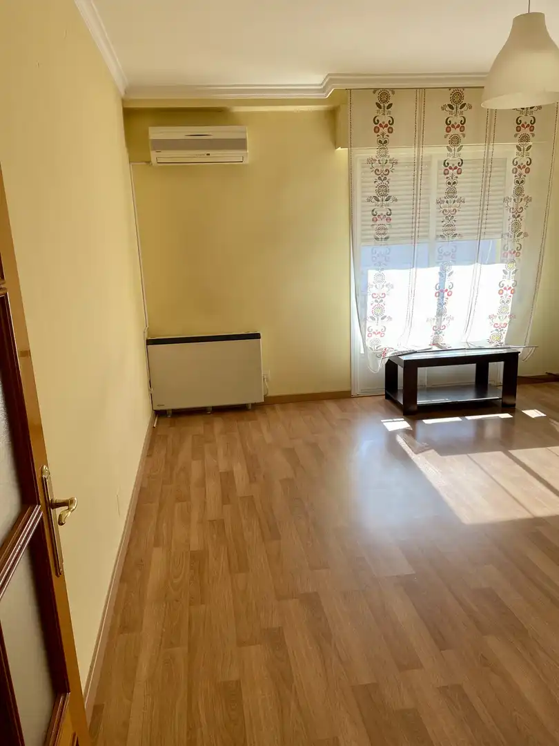 Piso en venta en Paseo del Carmen, 8, Daimiel Sala de estar de Piso en venta en Daimiel con Aire acondicionado, Calefacción y Parquet