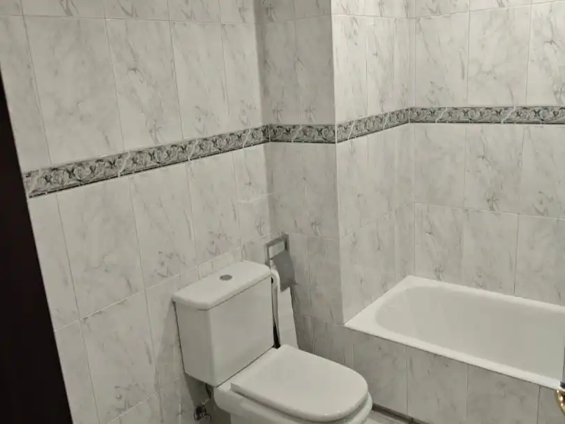 Flat for sale in Euskal Herria Kalea, 8, Etxebarri Bathroom of Flat for sale in Etxebarri with Balcony