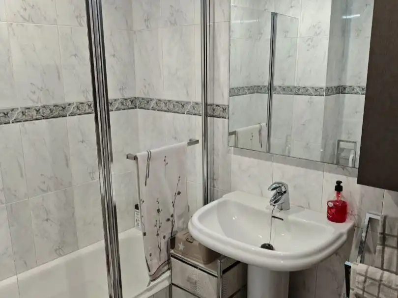 Flat for sale in Euskal Herria Kalea, 8, Etxebarri Bathroom of Flat for sale in Etxebarri with Balcony