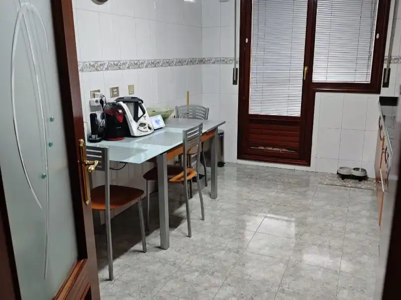 Flat for sale in Euskal Herria Kalea, 8, Etxebarri Kitchen of Flat for sale in Etxebarri with Balcony