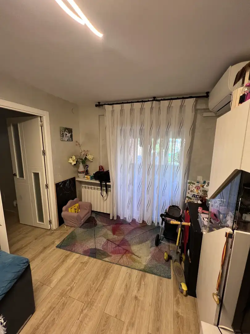 Wohnzimmer von Wohnung zum Verkauf in  Madrid Capital mit Klimaanlage und Balkon