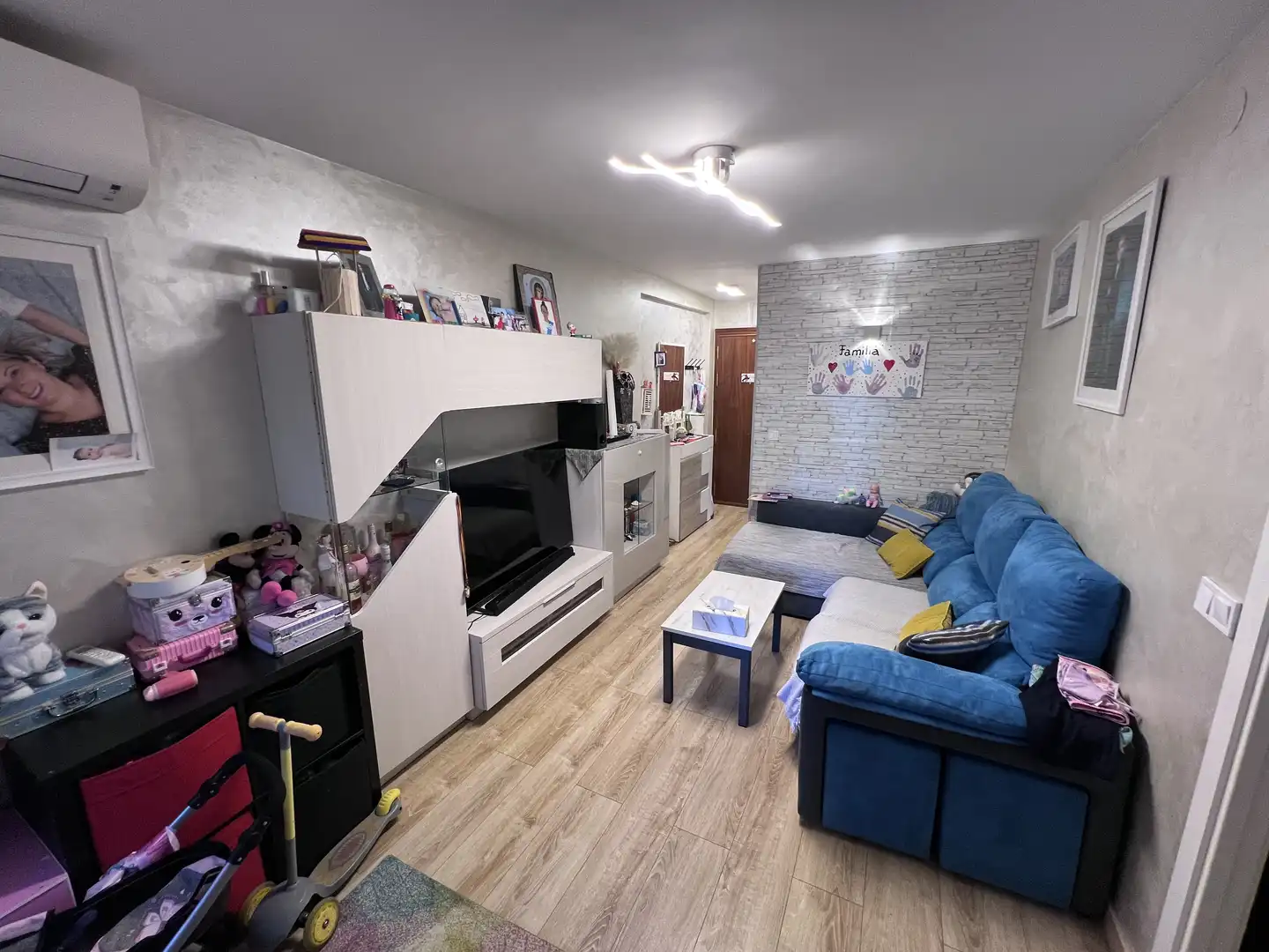 Wohnzimmer von Wohnung zum Verkauf in  Madrid Capital mit Klimaanlage und Balkon