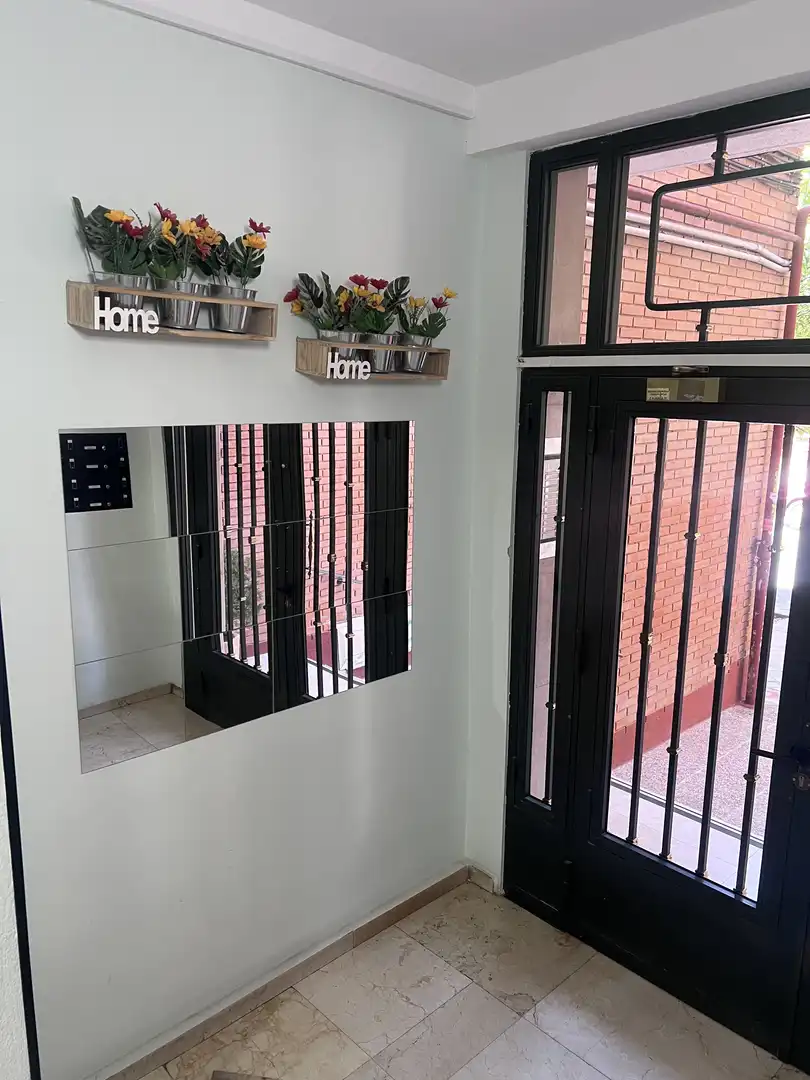Wohnung zum Verkauf in  Madrid Capital mit Klimaanlage und Balkon