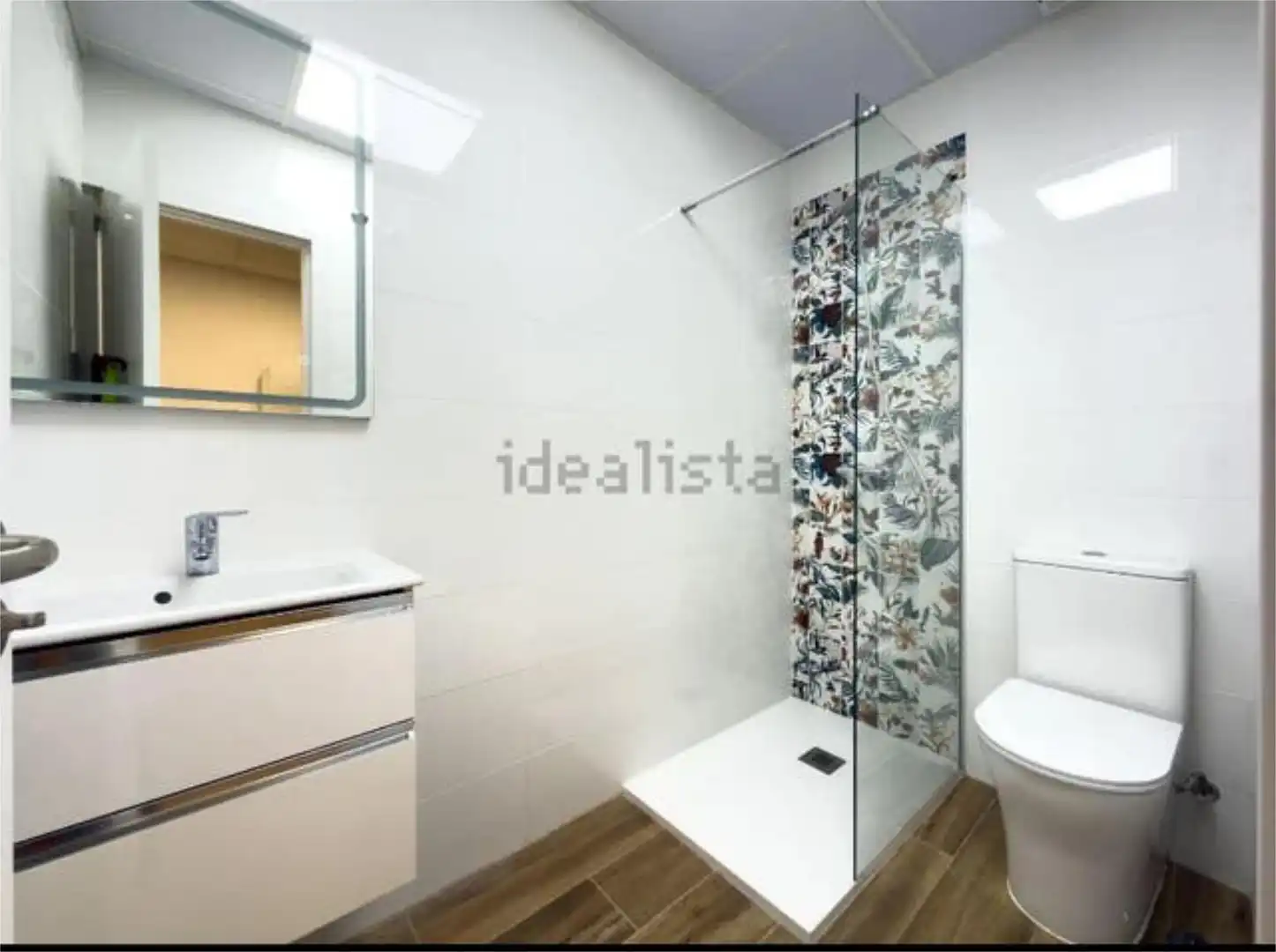 Office for rent in Ciudad Universitaria Bathroom of Office for rent in Madrid with Air Conditioner