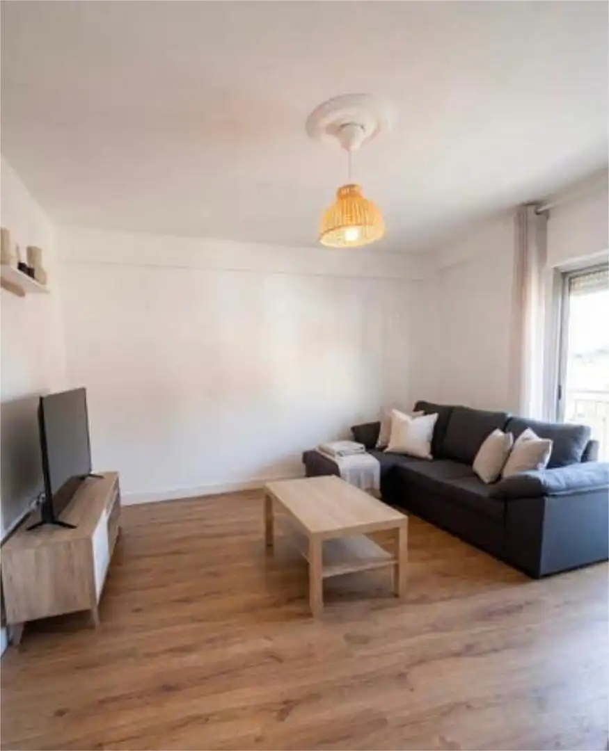 Flat for rent in Puerta de Cuartos - Avda. de Portugal Flat for rent in Puerta de Cuartos - Avda. de Portugal