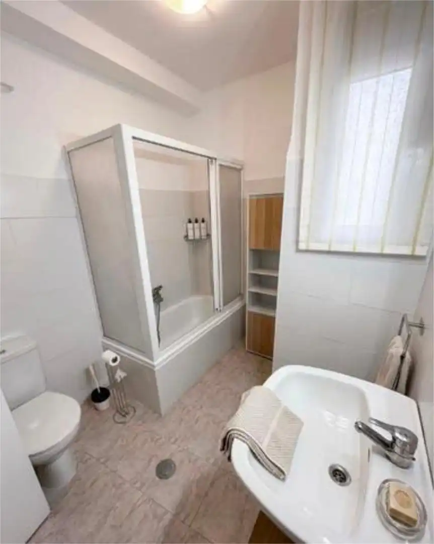 Flat for rent in Puerta de Cuartos - Avda. de Portugal Flat for rent in Puerta de Cuartos - Avda. de Portugal