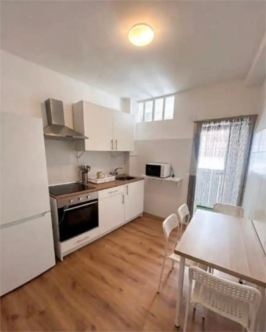 Flat for rent in Puerta de Cuartos - Avda. de Portugal Flat for rent in Puerta de Cuartos - Avda. de Portugal